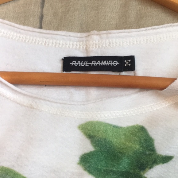 Chus and Ceballos merch tee - Picture 4 of 7